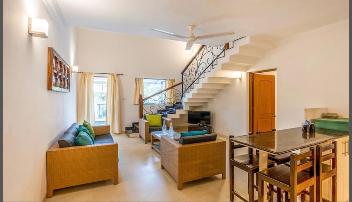 Riviera Hermitage Anjuna Exterior foto